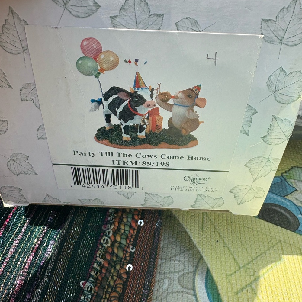 'Party Till The Cows Come Home' Figurine charming tails, NWT